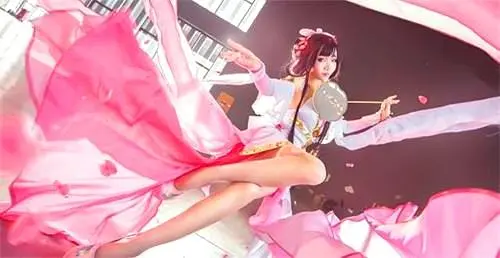 王者荣耀6位女英雄谁的胸最大呢？