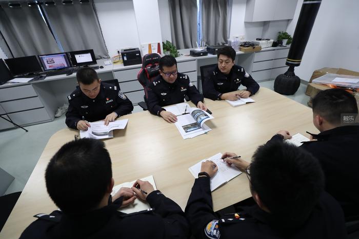 和平精英辅助发卡网